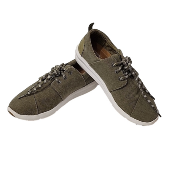 TOMS GREEN LACE UP SIZE 7W - Picture 1 of 8